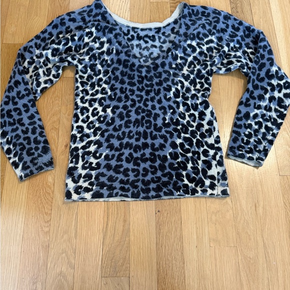 Vintage 80s Organically Grown 100% Lambswool Blue Leopard Sweater V-Neck - Picture 4 of 8